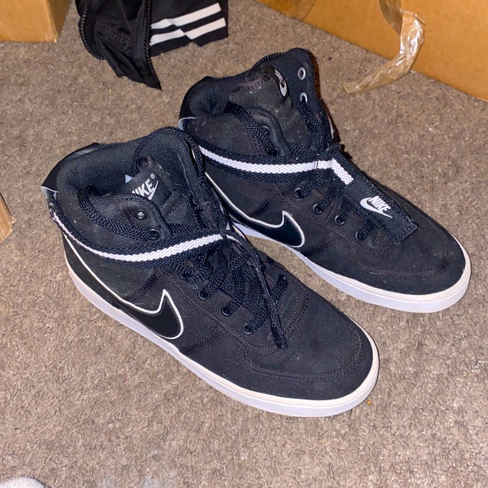 Nike sneakers ❤️